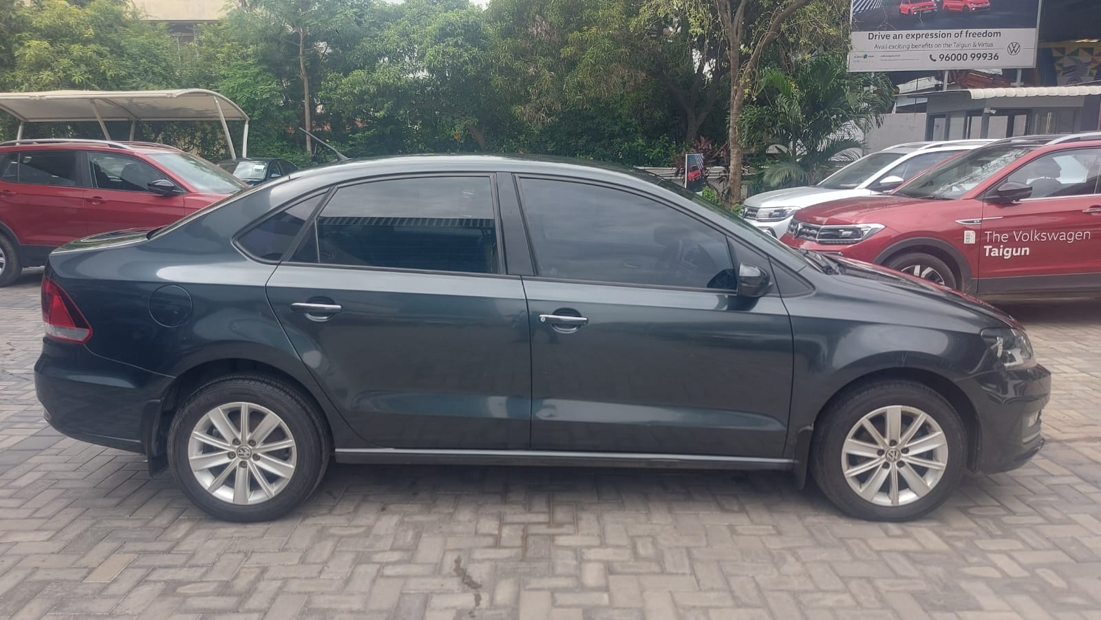 Volkswagen Vento(2015-2019) Highline Petrol